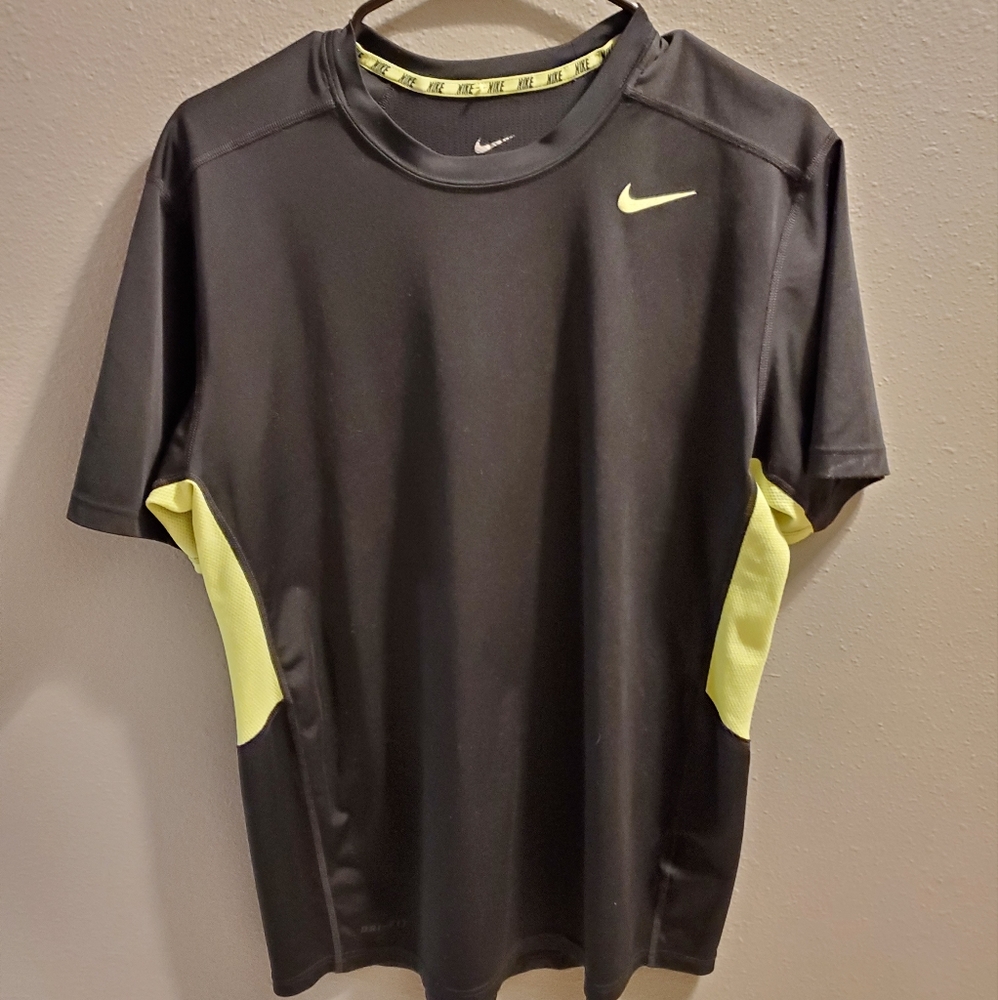 Mens Nike T-Shirt
